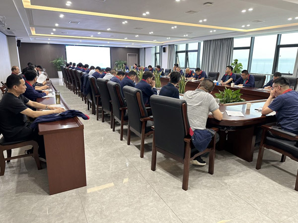 公司召開安全、環(huán)保、職業(yè)衛(wèi)生工作會(huì)議 